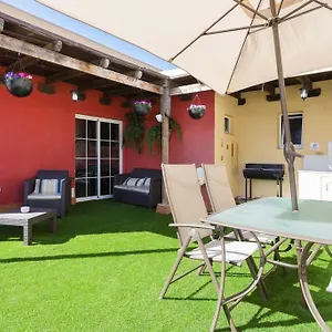  Séjour chez l'habitant Blanca Tenerife - Private - Terrace And Bbq, 5 Minutes From The And Airport